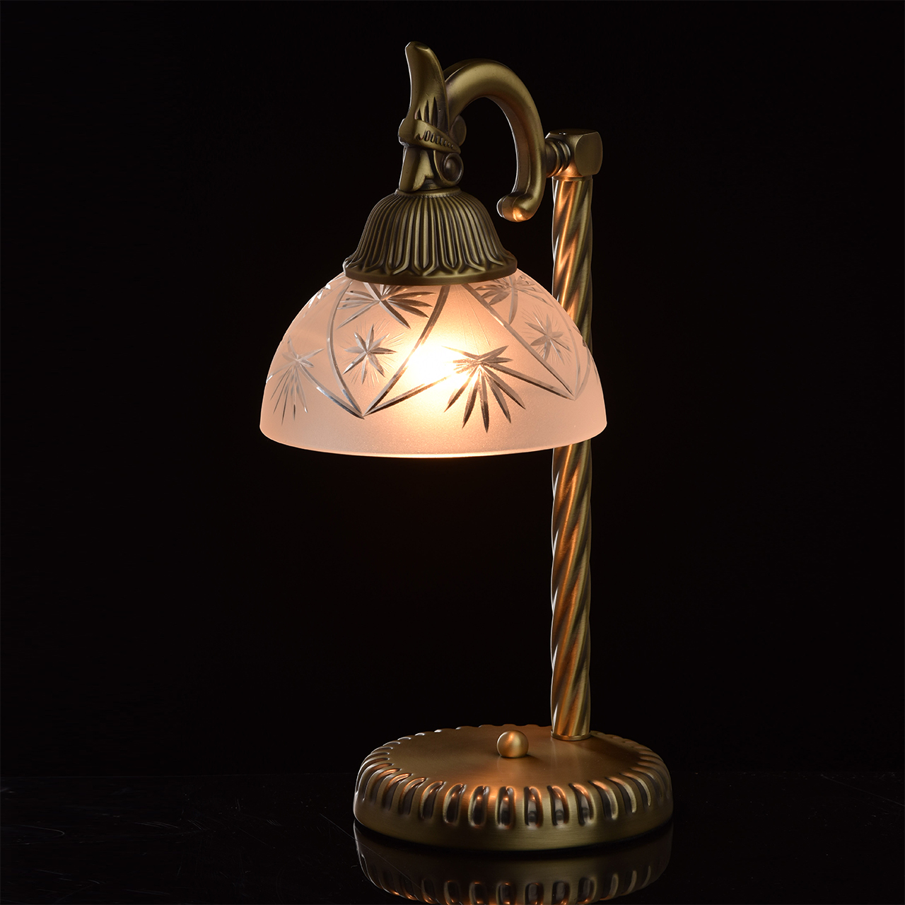 Лампа настольная MW-Light Олимп 317032301