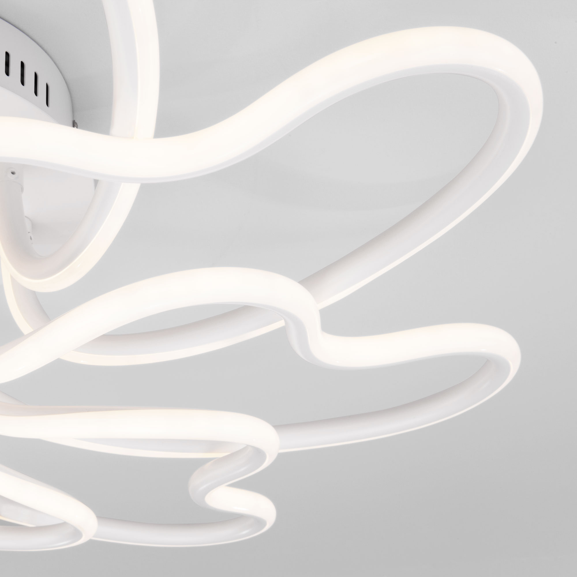 Светодиодный потолочный светильник с пультом управления Eurosvet Floret 90135/8 белый