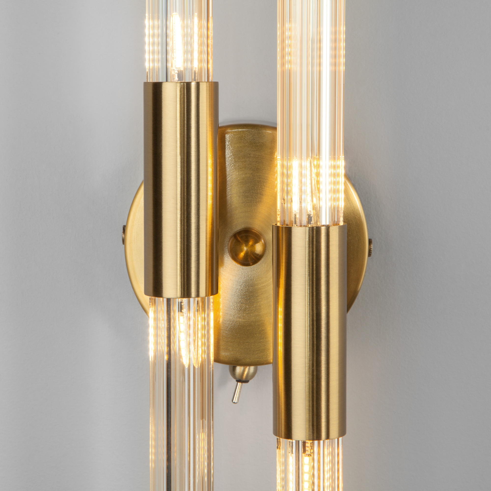 Настенный светильник с поворотными рожками Bogate's Sole 557/4