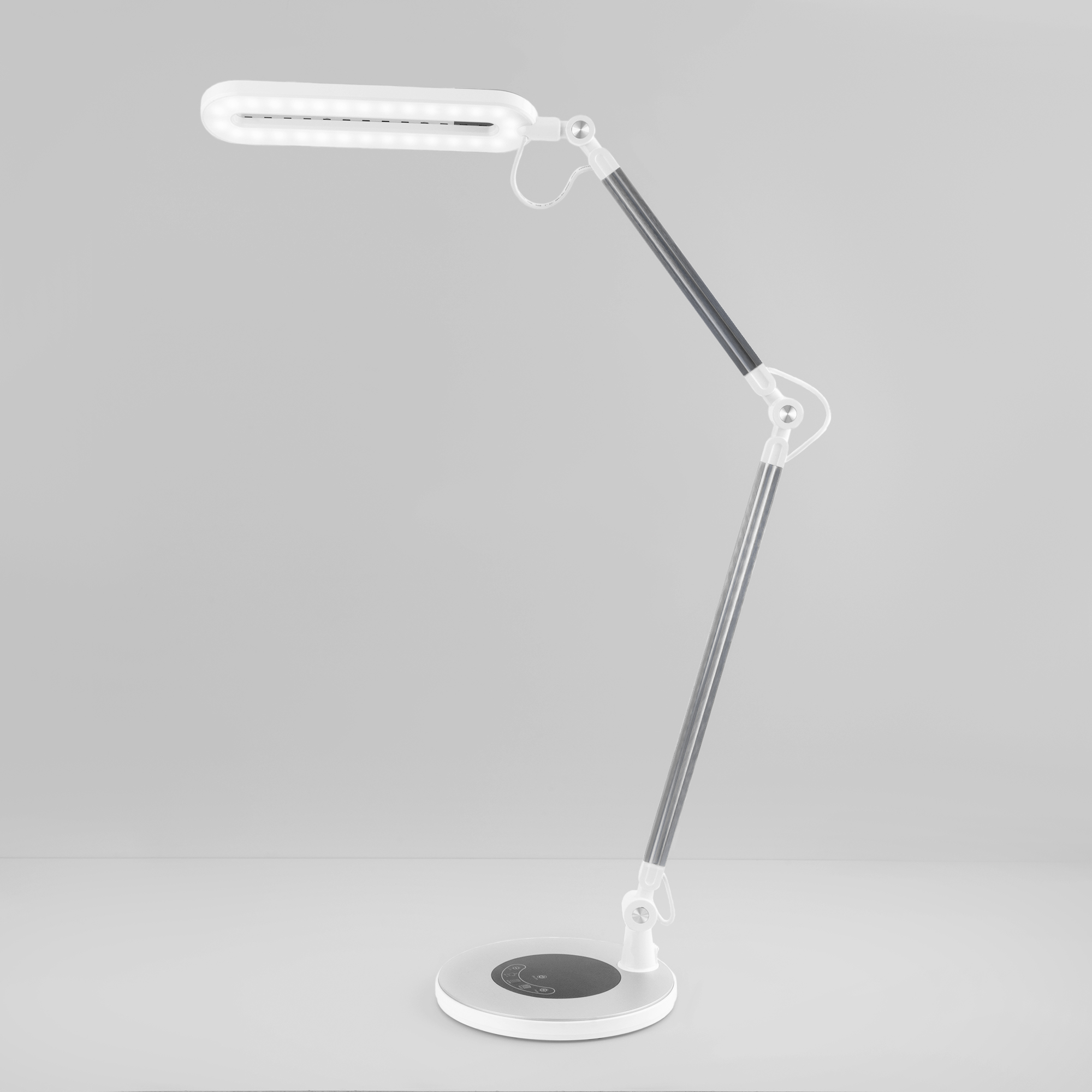 Светодиодная настольная лампа с сенсорным управлением Eurosvet Modern 80420/1 серебристый