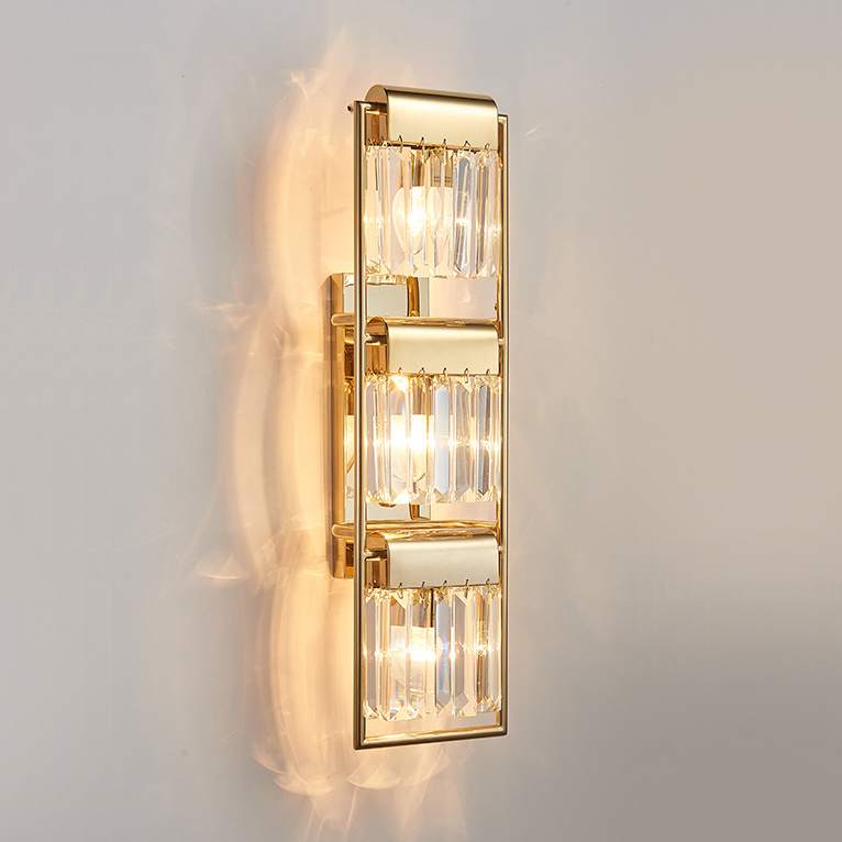 Настенный светильник Newport 4203/A gold