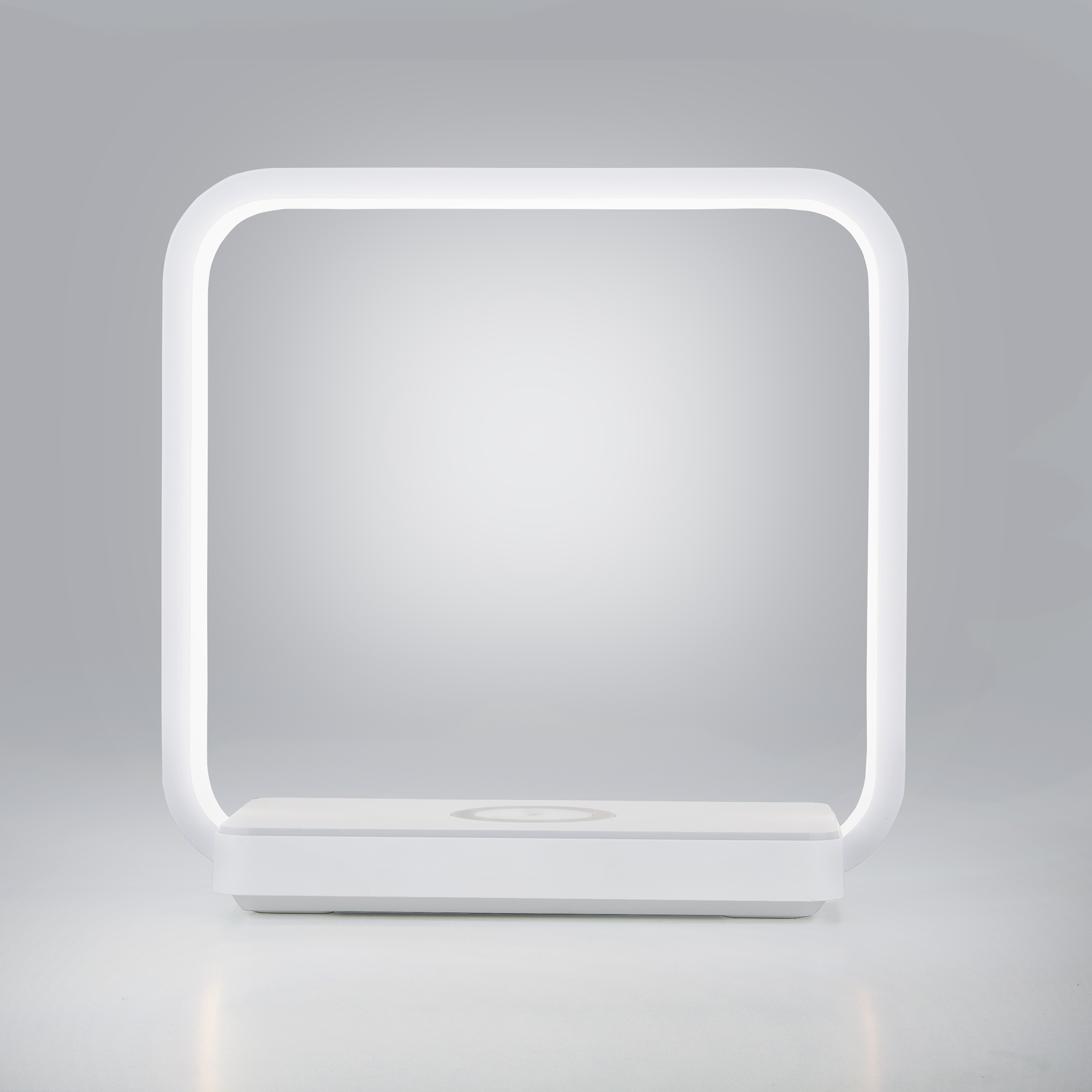 Светодиодная настольная лампа с беспроводной зарядкой QI Eurosvet Frame 80502/1 белый