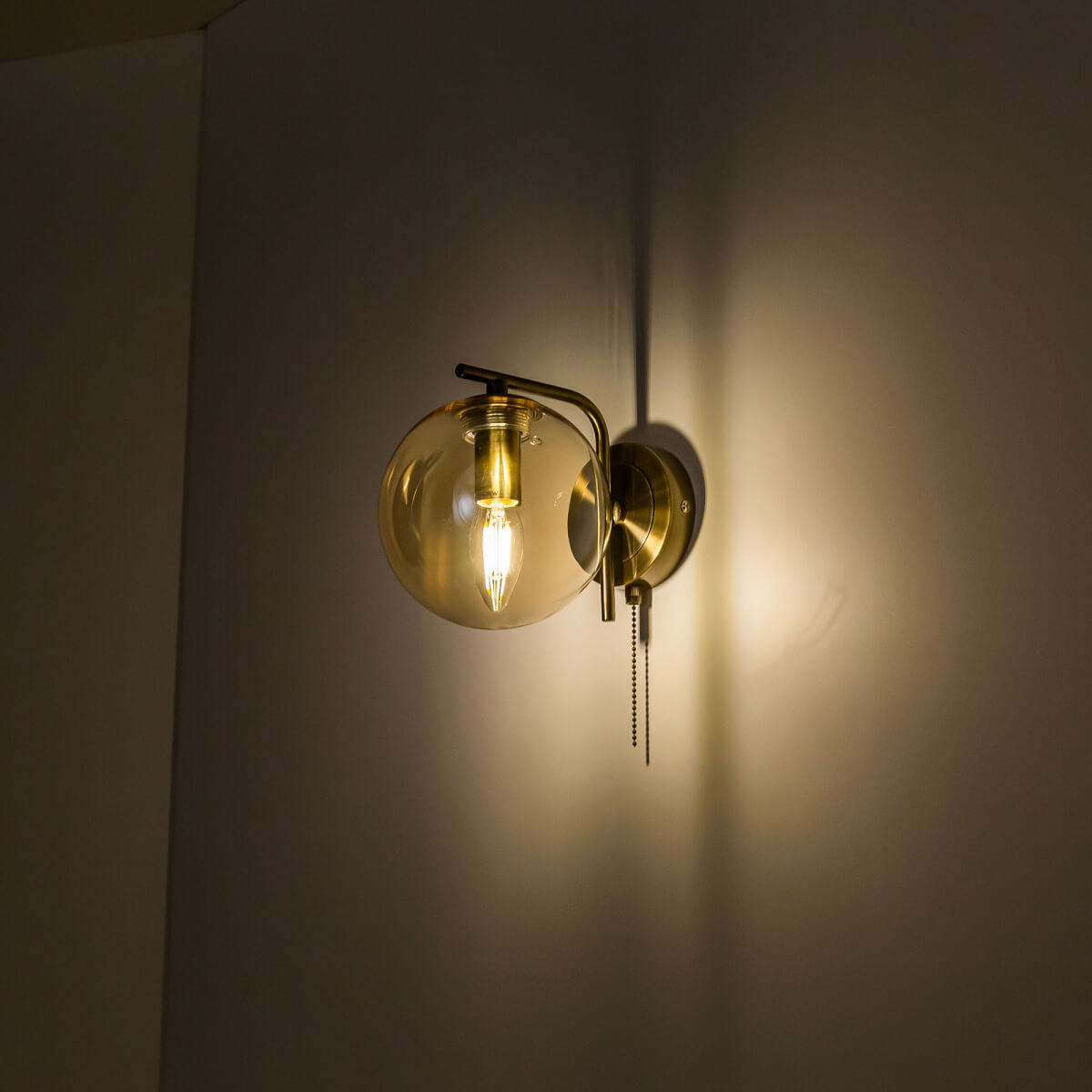 Настенный светильник Citilux Томми CL102313